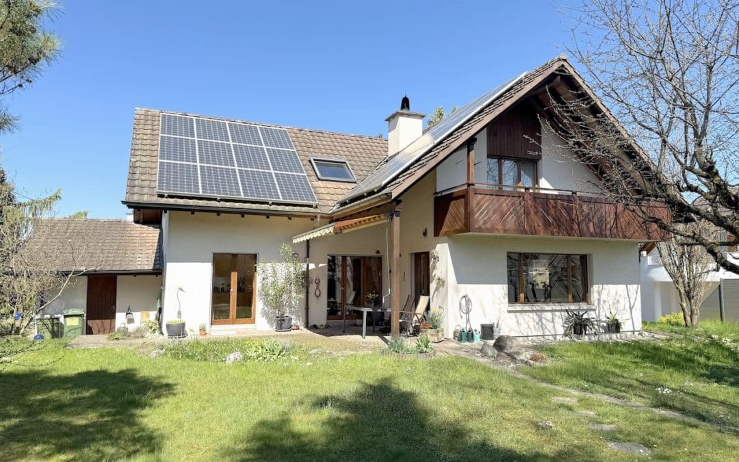 HAUS AN BEVORZUGTER LAGE MIT GROSSER PARZELLE in Villmergen
