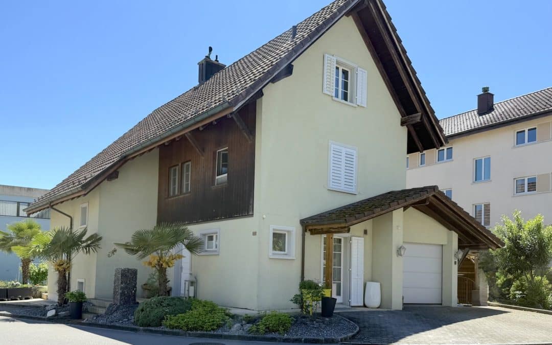 GROSSZÜGIGES ZUHAUSE ZUM WOHLFÜHLEN in Villmergen