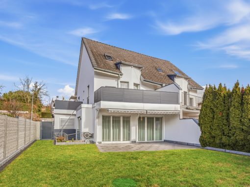 ZEITGEMÄSSES WOHNEN AN FAMILIEFREUNDLICHER LAGE in Wohlen